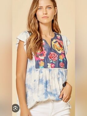 Savannah Jane Tie Dye Bkho Embroidered Short Sleeve Top New Medium